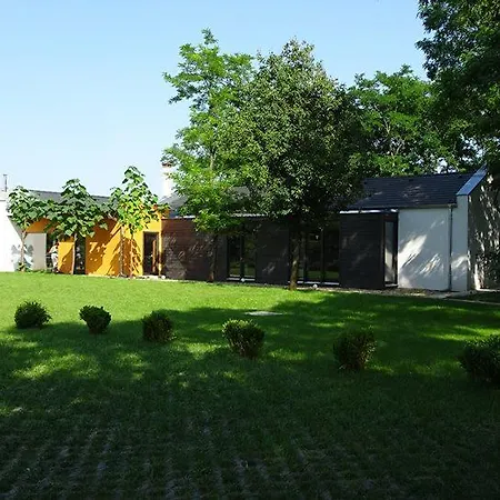 Hethatar Wellness Vendeghaz - Voeroesbegy Βίλα *